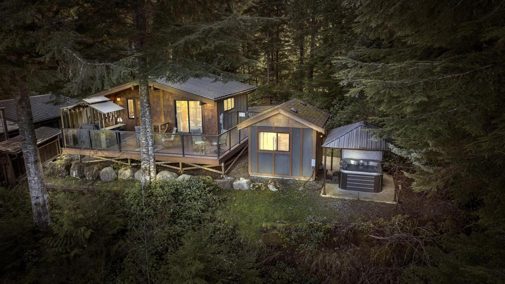The Great Escape - Port Renfrewヴィラ エクステリア 写真