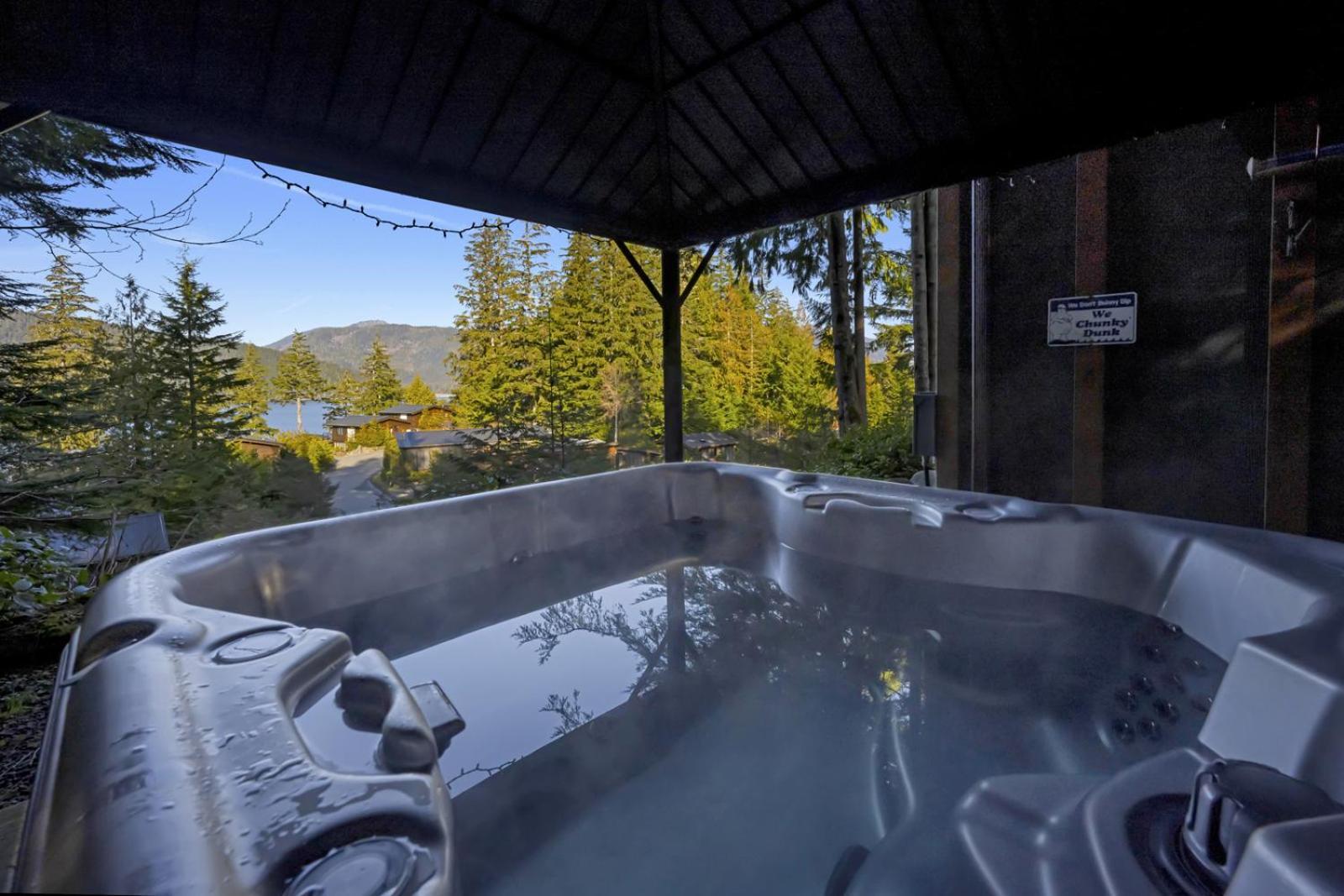 The Great Escape - Port Renfrewヴィラ エクステリア 写真